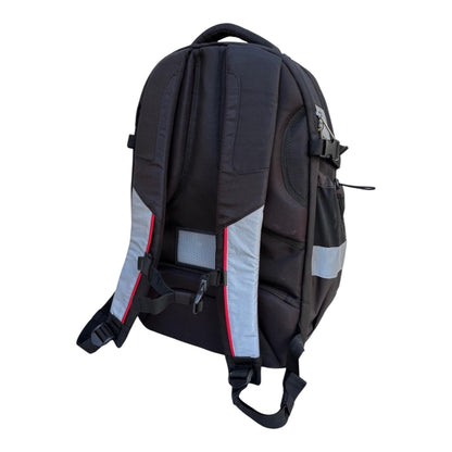 Schwarzer Arbeitsrucksack von SCHLUGA mit Dehnfalte, Reflektoren und 34L Fassungsvermögen, ideal für Beruf und Alltag