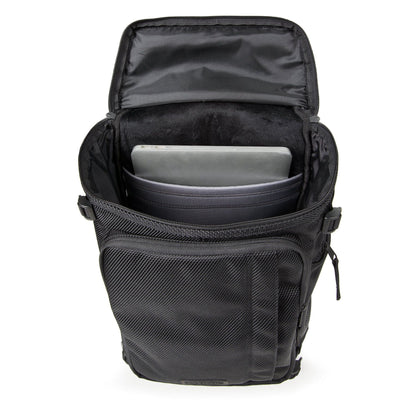 Eastpak Tecum Top Rucksack – 29,5 × 49 × 19,5 cm, 23 L, Laptopfach 15″, wasserabweisend - Cnnct coat