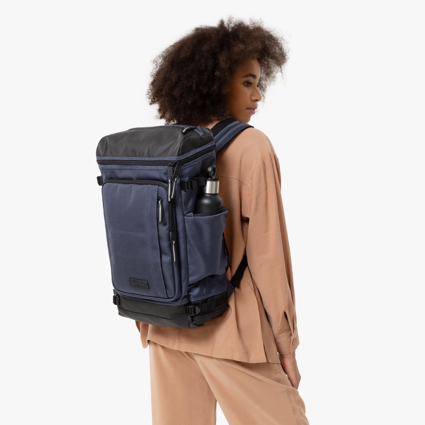Eastpak Tecum Top Rucksack – 29,5 × 49 × 19,5 cm, 23 L, Laptopfach 15″, wasserabweisend - CNNCT marine