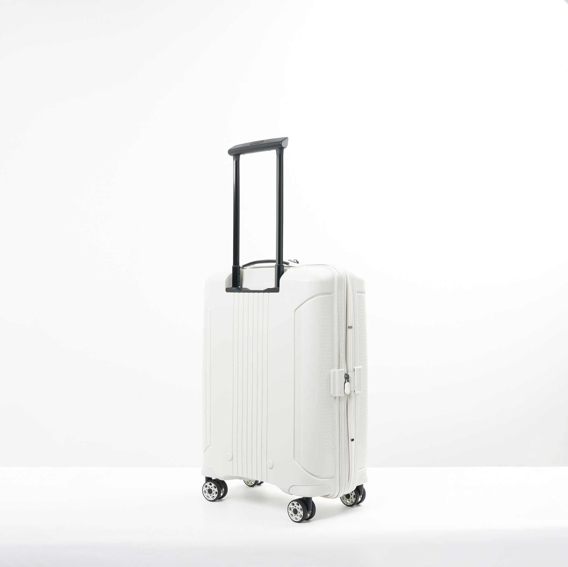 Verage Edinburgh Spinner Gr. S Reisetrolley Kabinenkoffer mit TSA‑Zahlenschloss – Erweiterbarer PP-Hartschalenkoffer - Schluga Koffer & Taschen GmbH